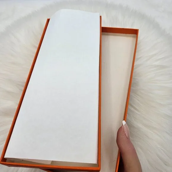 Authentic Hermès Gift Box (Empty) - Picture 7 of 8